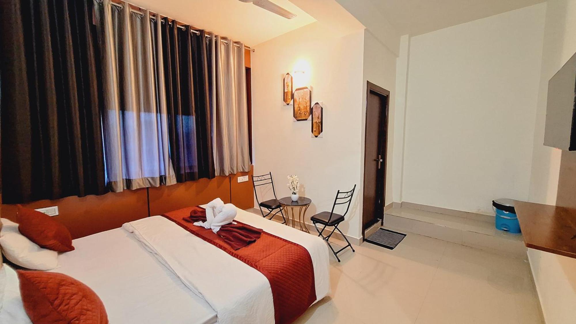 Hotel Brothers Agra  Bagian luar foto