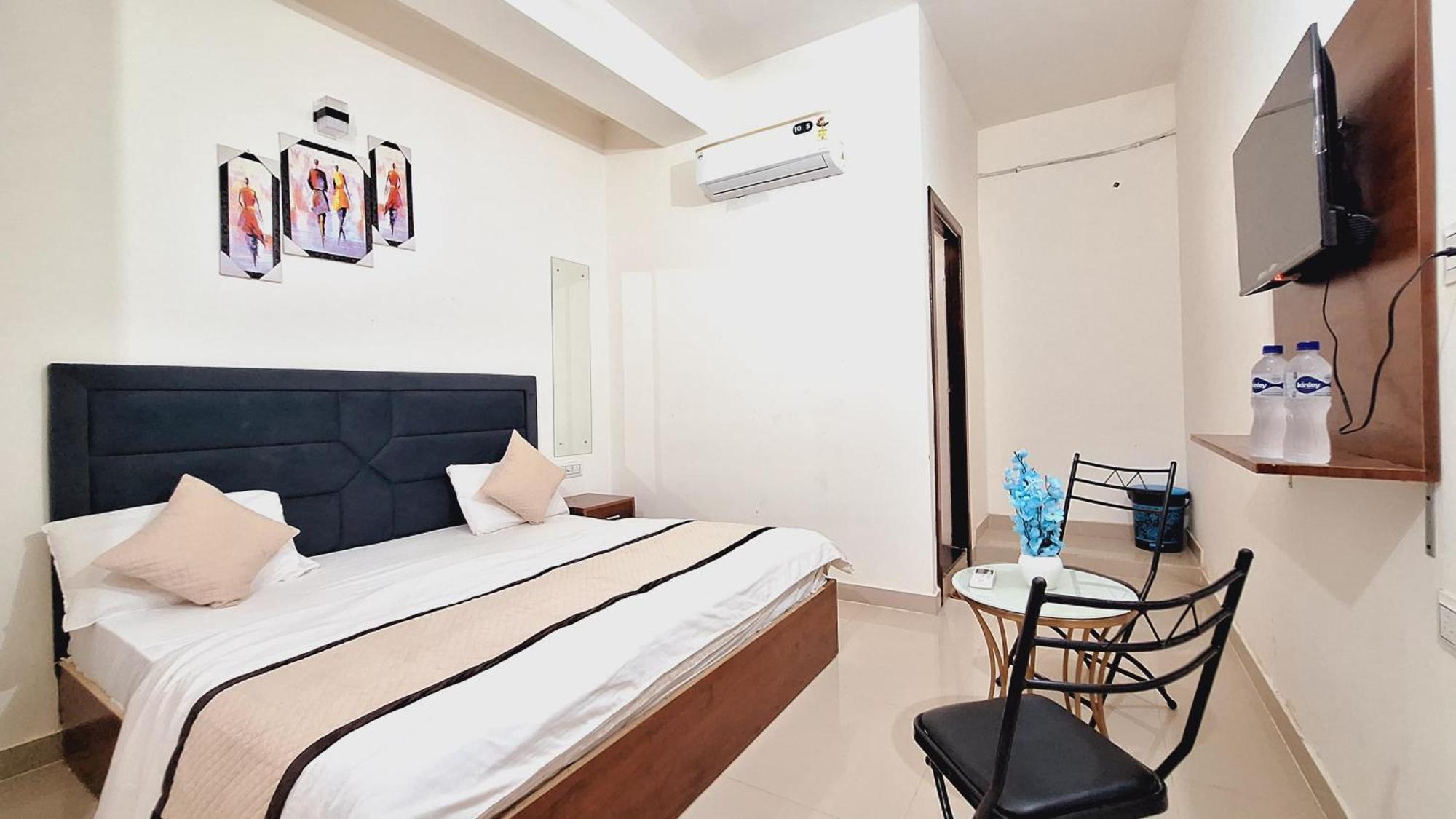 Hotel Brothers Agra  Bagian luar foto